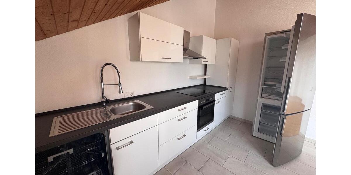 Dachgeschoßwohnung Immenstaad am Bodensee - 2.5 Zimmer, 98 m&sup2;, 1.390&euro; | Angebot:26517744
