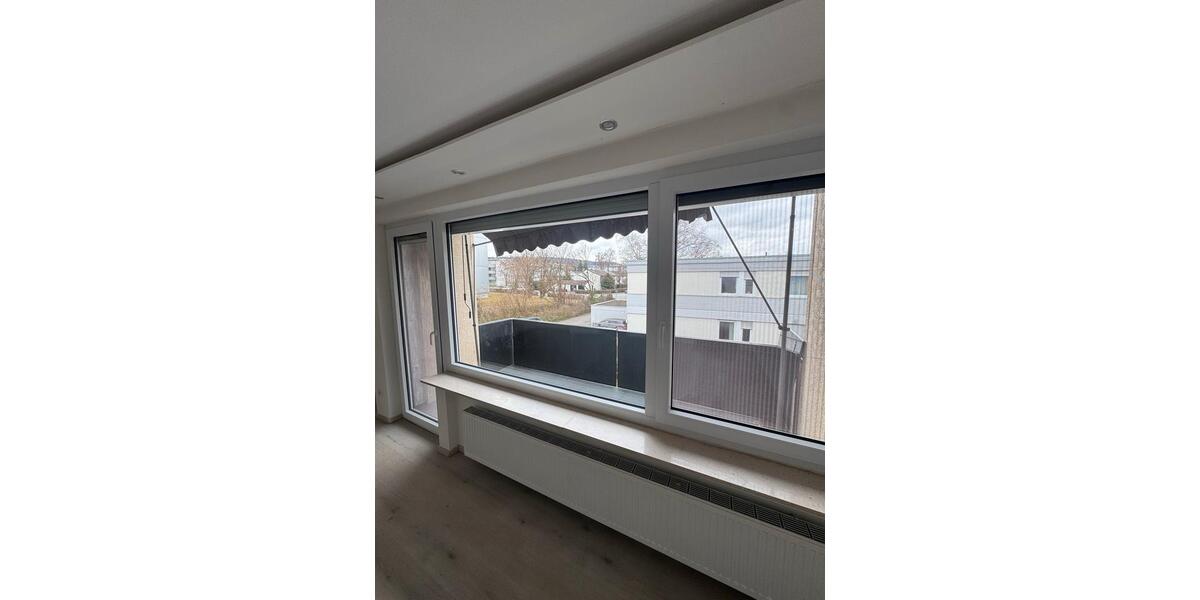 Etagenwohnung Weingarten - 3.5 Zimmer, 98 m&sup2;, 1.650&euro; | Angebot:25875434