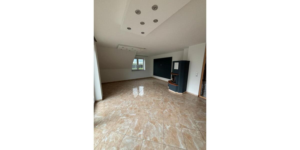 Etagenwohnung Baienfurt - 4 Zimmer, 117 m&sup2;, 1.900&euro; | Angebot:25407155