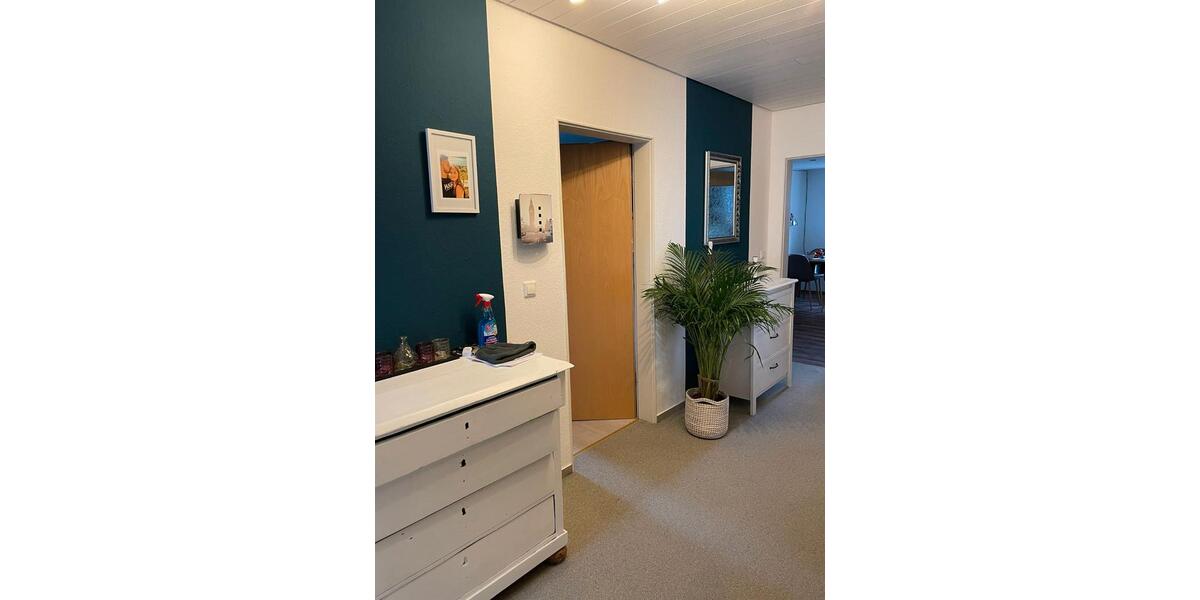 Dachgeschoßwohnung Salem - 2.5 Zimmer, 85 m&sup2;, 880&euro; | Angebot:26447018