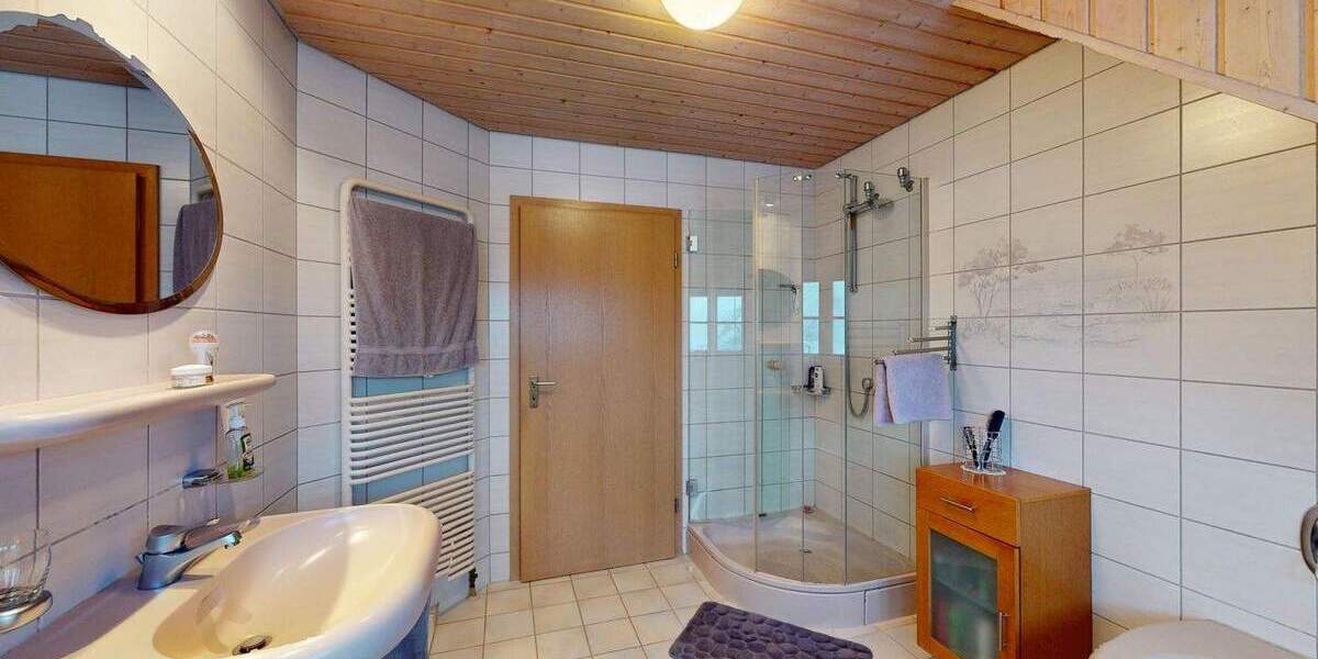 Mehrfamilienhaus, Wohnhaus Waldburg - 1 Zimmer, 390 m&sup2;, 950.000&euro; | Angebot:25665983