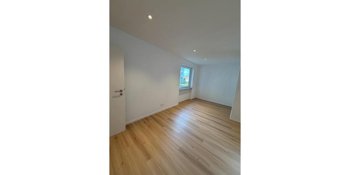 Etagenwohnung Weingarten - 1.5 Zimmer, 40 m&sup2;, 668&euro; | Angebot:26032195