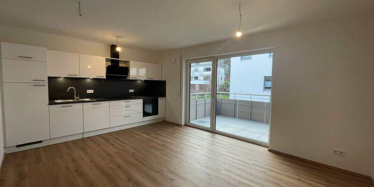 Etagenwohnung Ravensburg Innenstadt - 3 Zimmer, 96 m&sup2;, 1.490&euro; | Angebot:25690395