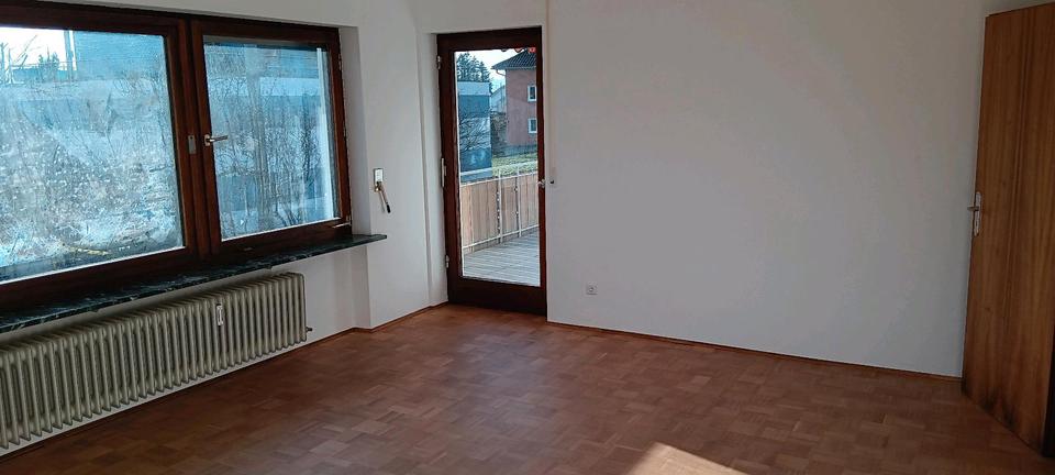 Einfamilienhaus Überlingen - 6 Zimmer, 215 m&sup2;, 2.800&euro; | Angebot:25968331