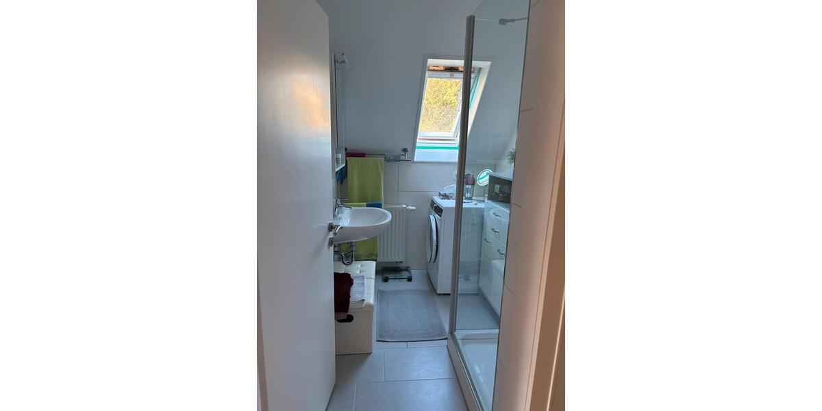 Dachgeschoßwohnung Waldburg - 4 Zimmer, 80 m&sup2;, 1.050&euro; | Angebot:25987912