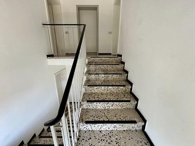 VIEL POTENTIAL, GEMÜTLICH MIT STELLPLATZ UND GARAGE - Etagenwohnung Wolpertswende | Angebot:27326771