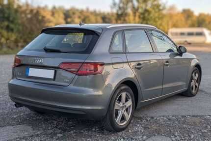 Audi A3 207.780 km 7.550 &euro; Friedrichshafen-Fischbach 88048