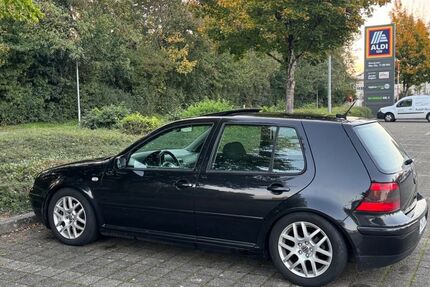 VW Golf 360.000 km 6.999 &euro; Markdorf 88677