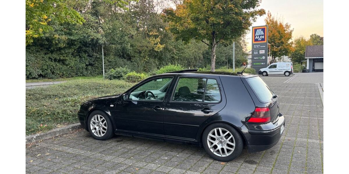 VW Golf 360.000 km 6.999 &euro; Markdorf 88677
