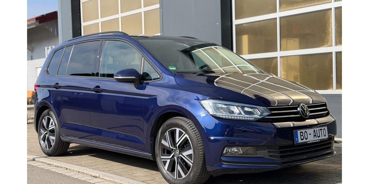VW Touran 57.000 km 29.400 &euro; Friedrichshafen 88045