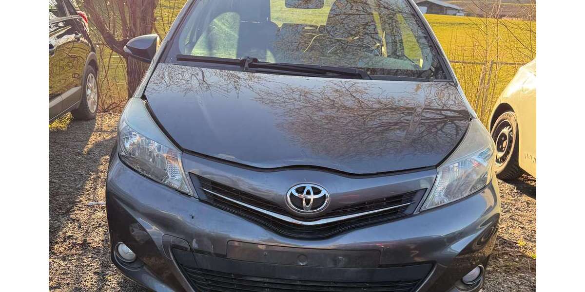 Toyota Yaris 160.000 km 3.300 &euro; Schlier 88281