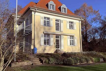 Haus Baienfurt - 15.5 Zimmer, 440 m&sup2;, 1.795.000&euro; | Angebot:25150570