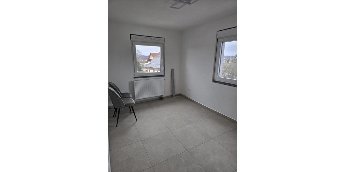 Etagenwohnung Weingarten - 3 Zimmer, 80 m&sup2;, 1.450&euro; | Angebot:25236124