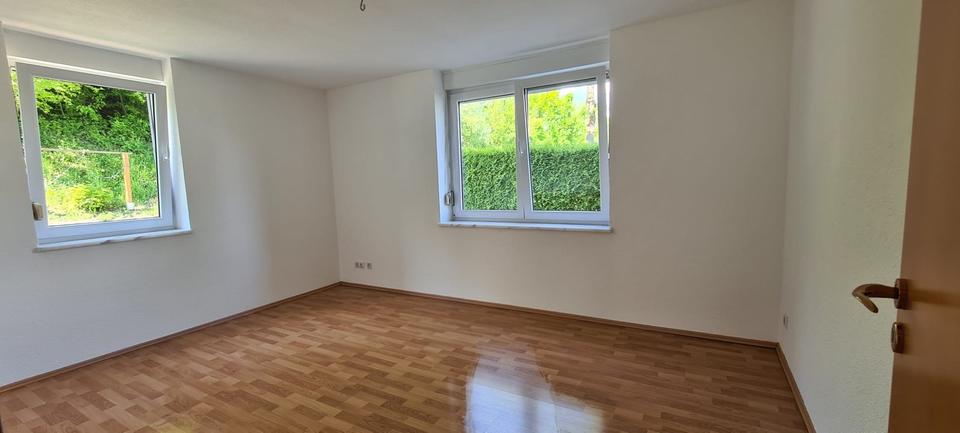 Erdgeschoßwohnung Friedrichshafen - 4 Zimmer, 102 m&sup2;, 1.800&euro; | Angebot:24841698