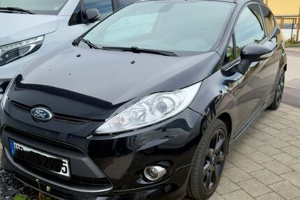 Ford Fiesta 149.000 km 5.500 &euro; Salem 88682