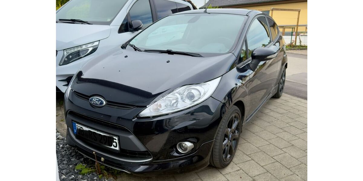 Ford Fiesta 149.000 km 5.500 &euro; Salem 88682