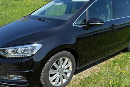 VW Touran 105.000 km 17.000 &euro; Markdorf 88677