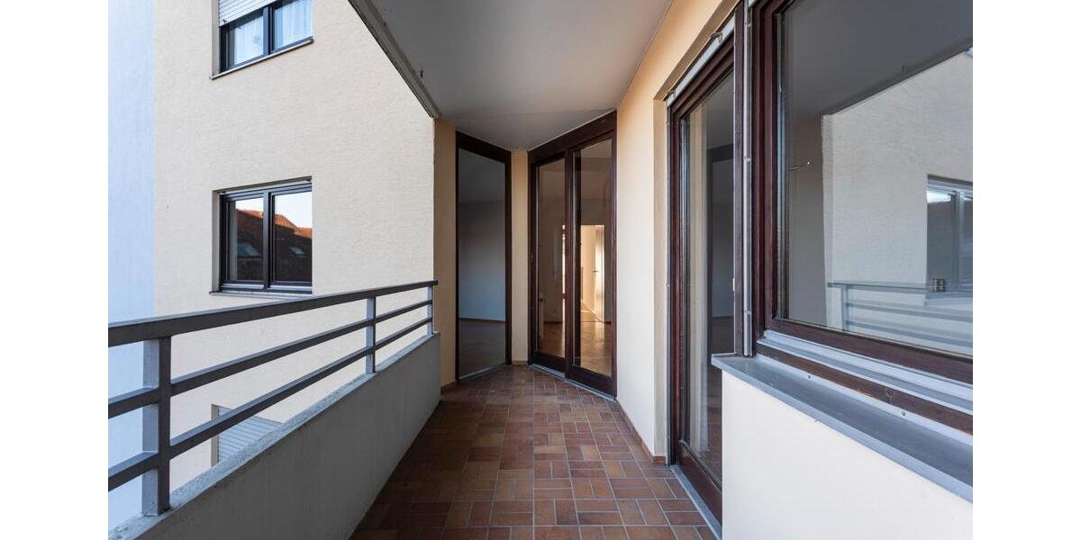 Etagenwohnung Konstanz - 3.5 Zimmer, 120 m&sup2;, 2.150&euro; | Angebot:25280217