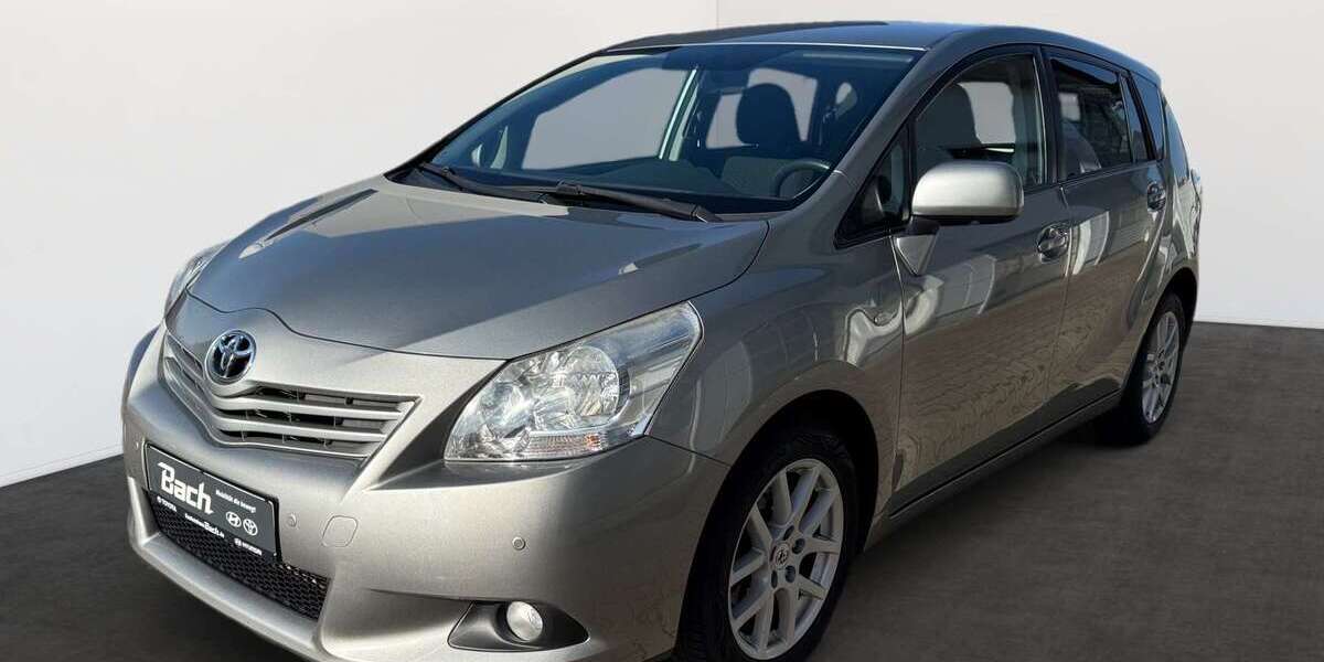 Toyota Verso 106.000 km 11.980 &euro; Friedrichshafen 88046
