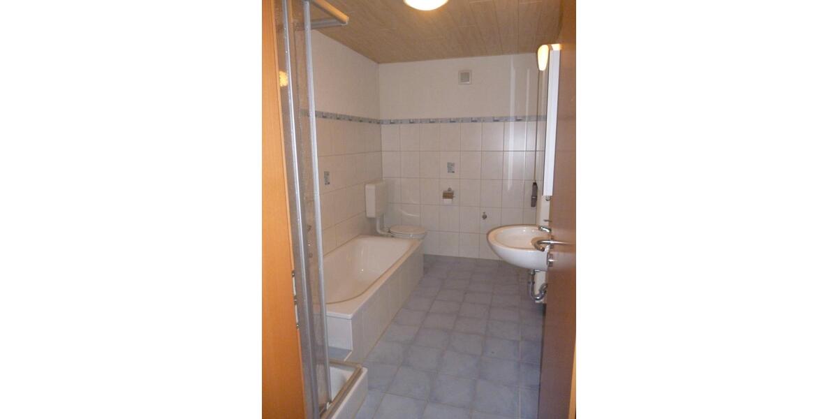 Erdgeschoßwohnung Überlingen - 3 Zimmer, 94 m&sup2;, 1.000&euro; | Angebot:25976178