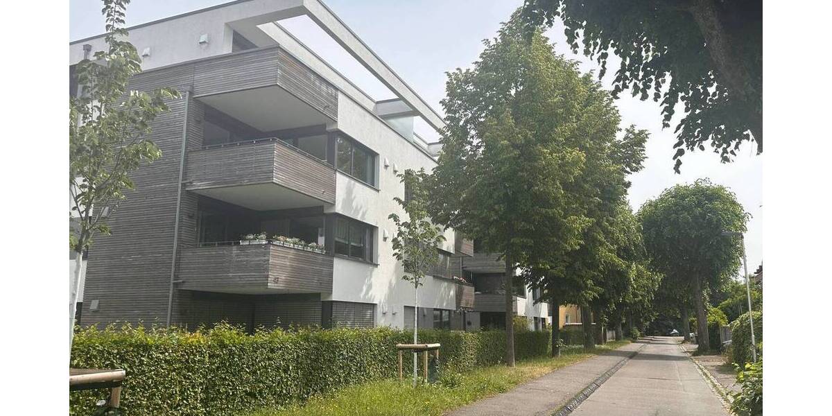 Etagenwohnung Friedrichshafen Zeppelindorf - 3 Zimmer, 101 m&sup2;, 1.690&euro; | Angebot:26891616