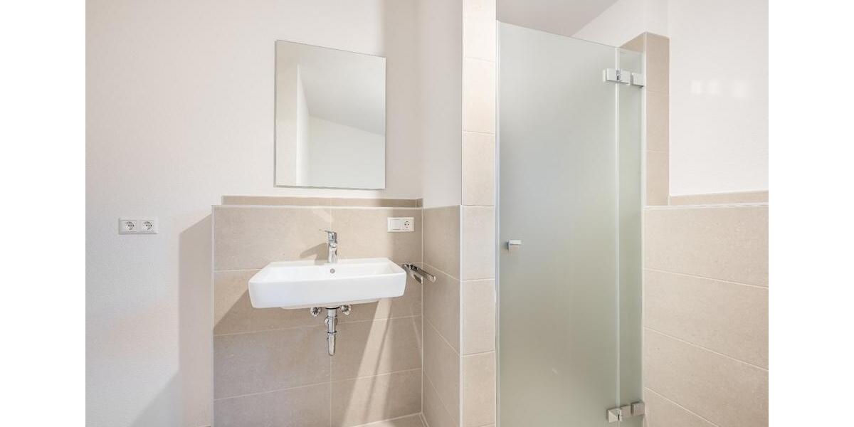 Dachgeschoßwohnung Markdorf - 3 Zimmer, 102 m&sup2;, 1.718&euro; | Angebot:25613593