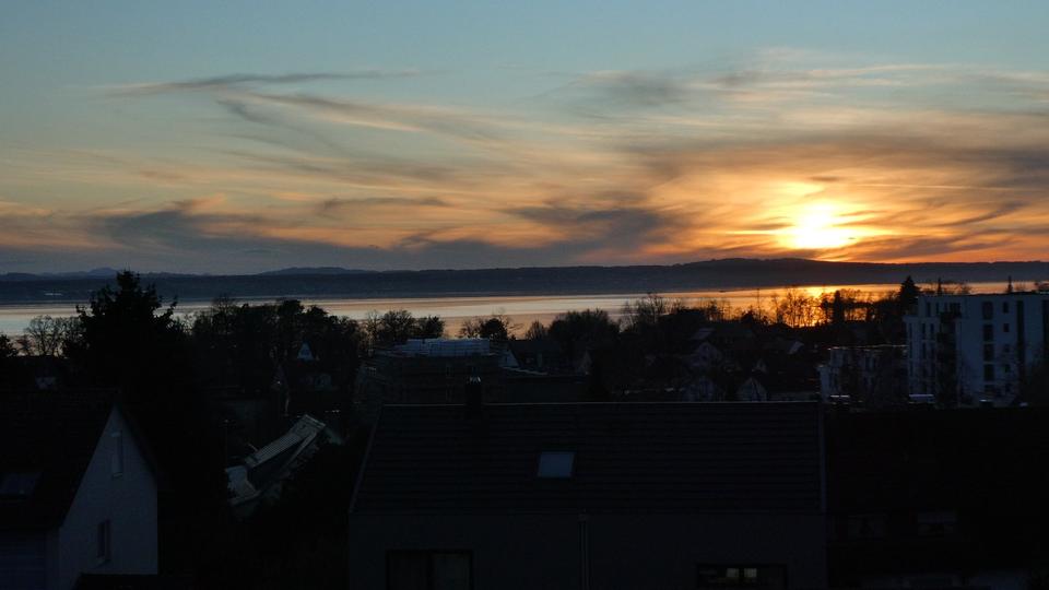 Etagenwohnung Friedrichshafen - 6 Zimmer, 156 m&sup2;, 2.100&euro; | Angebot:25934864