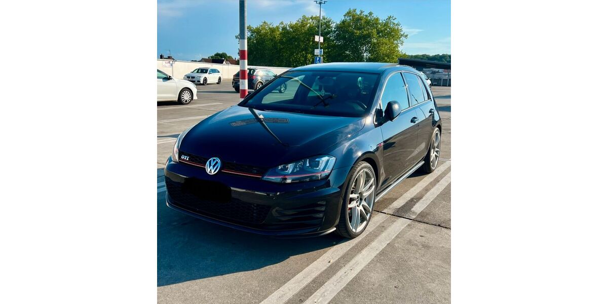 VW Golf 52.200 km 17.490 &euro; Friedrichshafen 88046