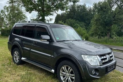 Mitsubishi Pajero 218.000 km 15.500 &euro; Waldburg 88289