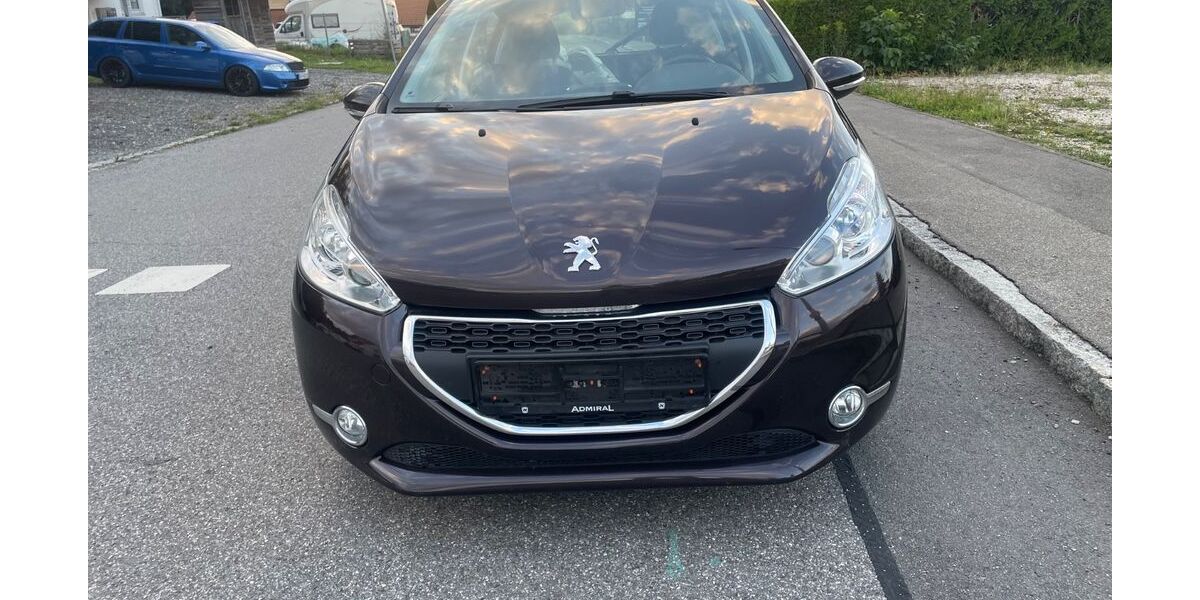 Peugeot 208 132.520 km 2.999 &euro; bodnegg 88285