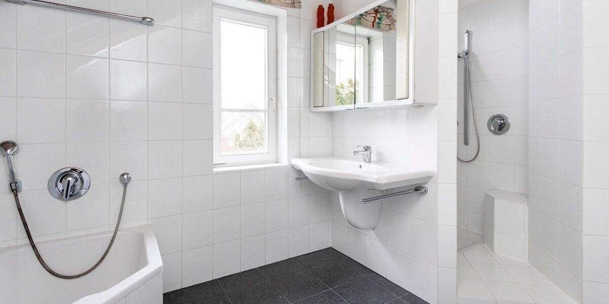 Einfamilienhaus Überlingen - 7 Zimmer, 188 m&sup2;, 1.150.000&euro; | Angebot:25681882