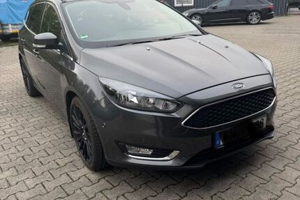 Ford Focus 81.000 km 8.100 &euro; Friedrichshafen 88046