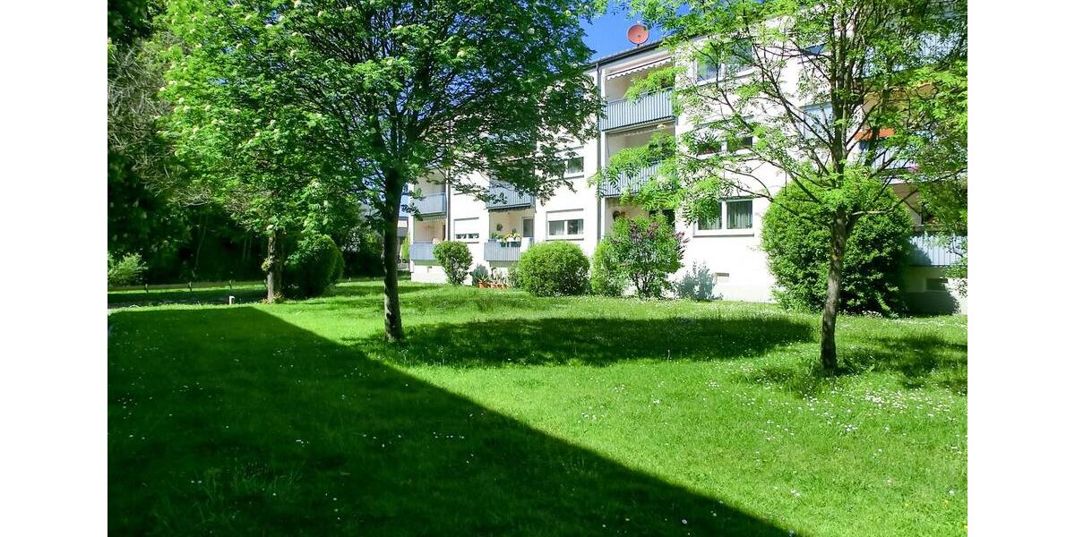 Etagenwohnung Friedrichshafen - 3 Zimmer, 80 m&sup2;, 1.075&euro; | Angebot:25645774