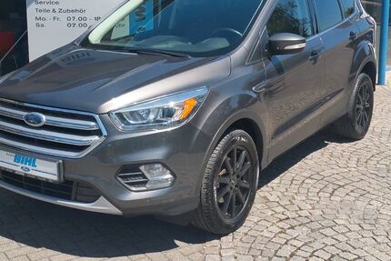 Ford Kuga 142.000 km 9.990 &euro; Überlingen 88662